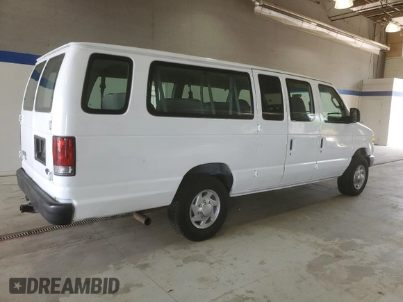 2008 Ford Econoline Passenger XL с VIN 1FBSS31L58DB04487, выставлен на аукционе Copart как лот 55403505 с пробегом 130 327 миль миль и Списание • Salvage title. История ставок и продаж доступна на DreamBid. Изображение 3.