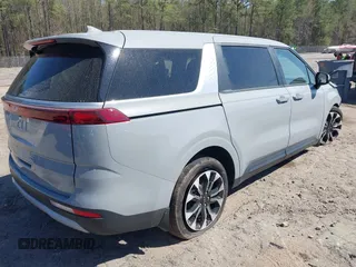 2022 Kia Carnival EX with VIN KNDNC5H30N6147030, listed as a IAAI auction lot 41902515 with 54,137 mi miles and . Bid and sale history available at carsss.com. Image 4.
