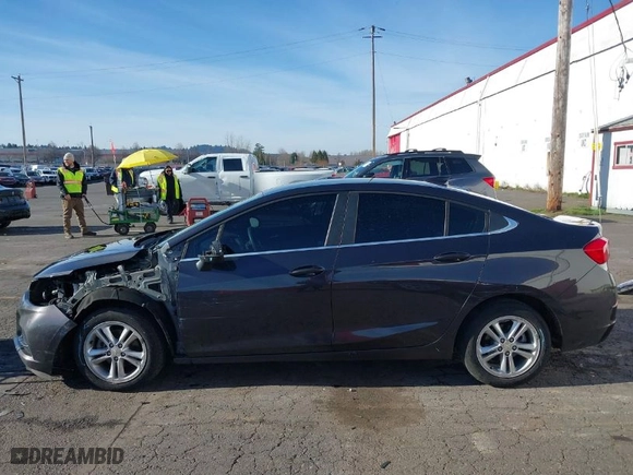 2017 Chevrolet Cruze LT with VIN 1G1BE5SM2H7109725, listed as a IAAI auction lot 41369724 with NaN miles. Bid and sale history available at carsss.com. Image 15.