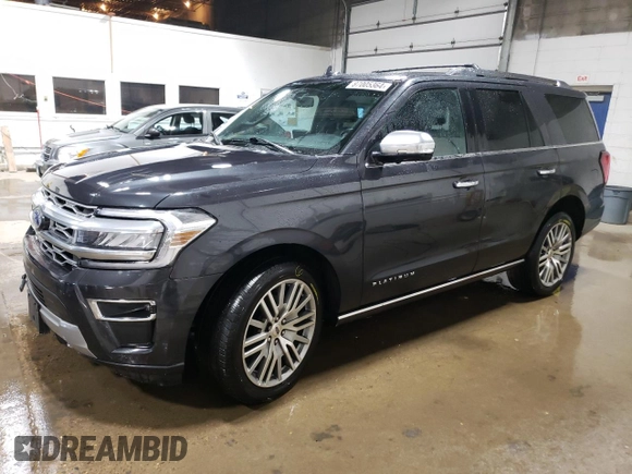 2022 Ford Expedition Platinum with VIN 1FMJU1MTXNEA47383, listed as a Copart auction lot 87005364 with 28,696 mi miles and Salvage title. Bid and sale history available at DreamBid. Image 1.