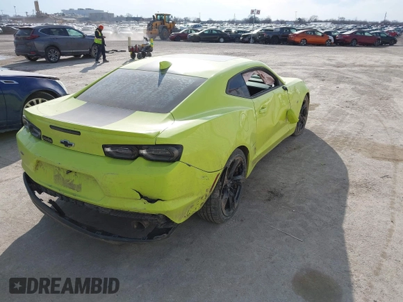 2020 Chevrolet Camaro 1LT z VIN 1G1FB1RSXL0130718, wystawiony jako IAAI lot #41653708 z przebiegiem 96 577 mil mil oraz . Historia ofert i sprzedaży dostępna na DreamBid. Obrazek 4.