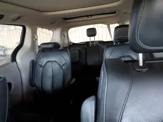 2017 Chrysler Pacifica Limited с VIN 2C4RC1GG9HR816844, выставлен на аукционе Copart как лот 54270215 с пробегом 82 634 миль миль и Списание • Salvage title. История ставок и продаж доступна на DreamBid. Изображение 10.