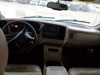 2002 GMC Sierra 1500HD SLE z VIN 1GTGC13U12F231628, wystawiony jako Copart lot #48325315 z przebiegiem 302 458 mil mil oraz Szkoda całkowita • Salvage title. Historia ofert i sprzedaży dostępna na DreamBid. Obrazek 8.