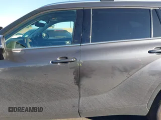 2024 Toyota Highlander LE z VIN 5TDKDRAH7RS534256, wystawiony jako IAAI lot #41609608 z przebiegiem 6 255 mil mil oraz . Historia ofert i sprzedaży dostępna na DreamBid. Obrazek 15.