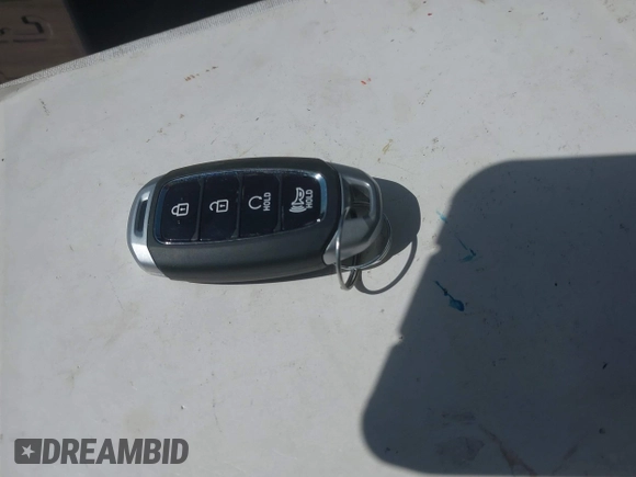 2022 Hyundai Venue SEL with VIN KMHRC8A34NU193027, listed as a IAAI auction lot 42003432 with 16,393 mi miles and . Bid and sale history available at DreamBid. Image 11.