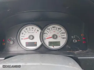 2005 Ford Escape XLT with VIN 1FMYU03145KA42335, listed as a IAAI auction lot 42110937 with 229,394 mi miles. Bid and sale history available at carsss.com. Image 7.
