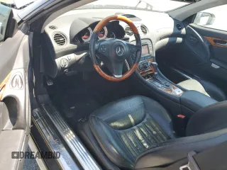 2011 Mercedes-Benz SL 550 z VIN WDBSK7BA8BF161437, wystawiony jako Copart lot #58439805 z przebiegiem 110 606 mil mil oraz Szkoda całkowita • Salvage title. Historia ofert i sprzedaży dostępna na DreamBid. Obrazek 8.
