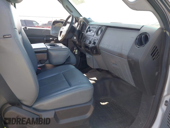 2016 Ford Super Duty F-250 SRW XL with VIN 1FTBF2A64GEC03217, listed as a IAAI auction lot 42048197 with 190,911 mi miles. Bid and sale history available at carsss.com. Image 5.