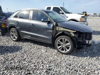 2018 Audi Q3 Premium with VIN WA1BCCFS4JR019085, listed as a Copart auction lot 57676375 with 94,743 mi miles and Salvage title. Bid and sale history available at DreamBid. Image 4.