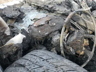 2011 Ford Explorer z VIN 1FMHK7B81BGA08624, wystawiony jako Copart lot #44237115 z przebiegiem Nie podano mil oraz Szkoda całkowita • Salvage title. Historia ofert i sprzedaży dostępna na DreamBid. Obrazek 9.