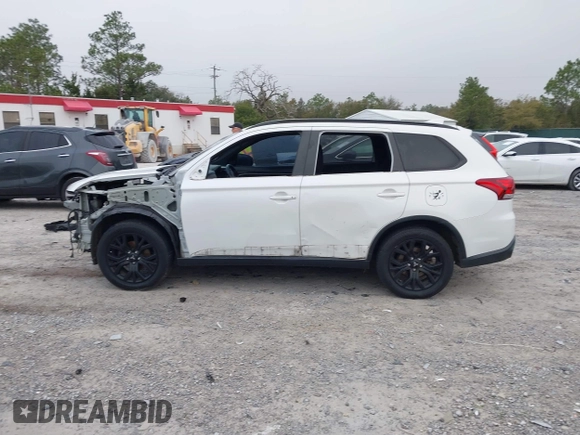 2018 Mitsubishi Outlander SE with VIN JA4AD3A39JZ019334, listed as a IAAI auction lot 41442138 with 154,978 mi miles and . Bid and sale history available at DreamBid. Image 15.