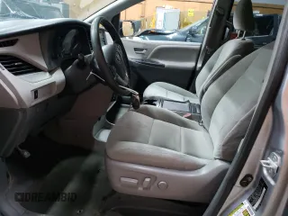2018 Toyota Sienna LE с VIN 5TDJZ3DC2JS197865, выставлен на аукционе Copart как лот 68896164 с пробегом 449 127 миль миль и Чистый • Clean title. История ставок и продаж доступна на DreamBid. Изображение 7.