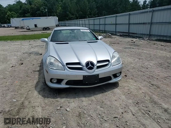 2007 Mercedes-Benz SLK 350 z VIN WDBWK56F27F169391, wystawiony jako Copart lot #60407435 z przebiegiem 193 077 mil mil oraz Szkoda całkowita • Salvage title. Historia ofert i sprzedaży dostępna na DreamBid. Obrazek 13.