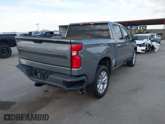 2020 Chevrolet Silverado 1500 Custom with VIN 3GCPWBEH0LG230256, listed as a IAAI auction lot 41883052 with 120,177 mi miles. Bid and sale history available at carsss.com. Image 4.