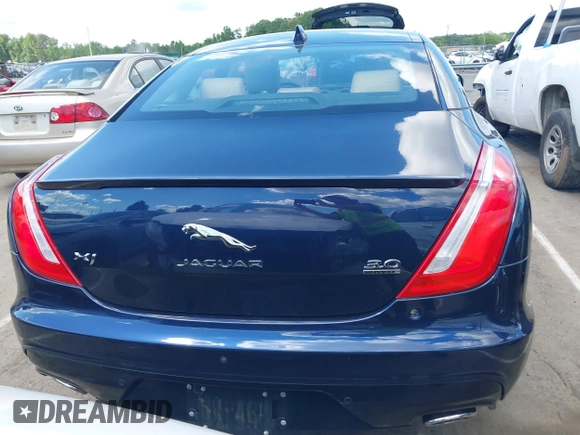 2019 Jaguar XJ R-Sport with VIN SAJWJ1CD0K8W20865, listed as a IAAI auction lot 42206084 with 42,697 mi miles and . Bid and sale history available at DreamBid. Image 16.