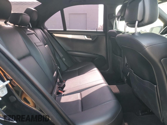 2014 Mercedes-Benz C 250 Sport с VIN WDDGF4HBXEA956765, выставлен на аукционе Copart как лот 60858855 с пробегом 113 149 миль миль и Чистый • Clean title. История ставок и продаж доступна на DreamBid. Изображение 10.