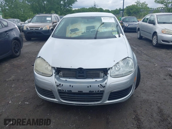 2010 Volkswagen Jetta TDI with VIN 3VWAL7AJ6AM082663, listed as a IAAI auction lot 42337155 with Not provided miles and . Bid and sale history available at DreamBid. Image 6.