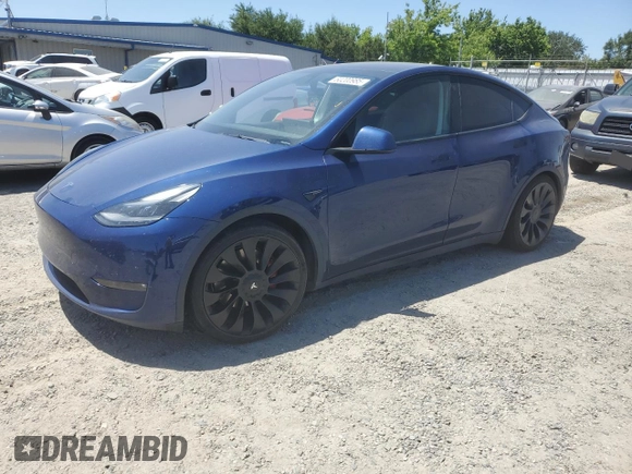 2022 Tesla Model Y Performance z VIN 7SAYGDEF6NF337710, wystawiony jako Copart lot #60200985 z przebiegiem 101 168 mil mil oraz Szkoda całkowita • Salvage title. Historia ofert i sprzedaży dostępna na DreamBid. Obrazek 1.