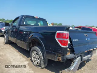 2009 Ford F-150 XL z VIN 1FTRF12W69KB58387, wystawiony jako IAAI lot #42671918 z przebiegiem 128 947 mil mil oraz . Historia ofert i sprzedaży dostępna na DreamBid. Obrazek 3.