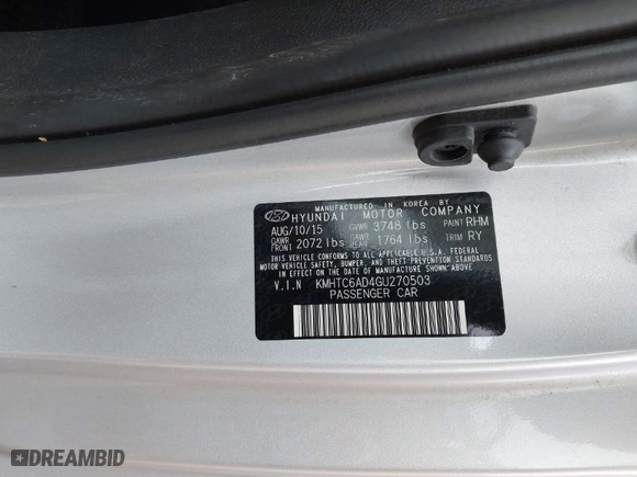 2016 Hyundai Veloster with VIN KMHTC6AD4GU270503, listed as a IAAI auction lot 41982520 with 137,282 mi miles. Bid and sale history available at carsss.com. Image 9.