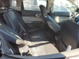 2022 Jeep Compass Latitude Lux z VIN 3C4NJDFB8NT157868, wystawiony jako Copart lot #69143104 z przebiegiem 46 406 mil mil oraz Szkoda całkowita • Salvage title. Historia ofert i sprzedaży dostępna na DreamBid. Obrazek 10.