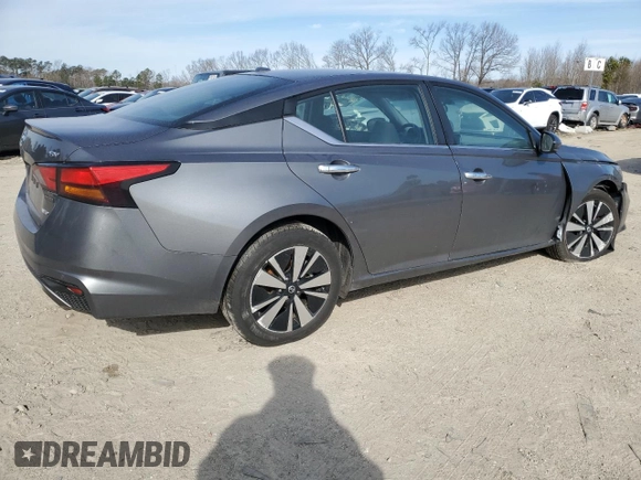 2022 Nissan Altima SV with VIN 1N4BL4DW6NN367779, listed as a Copart auction lot 46470605 with 42,142 mi miles and Salvage Title. Bid and sale history available at DreamBid. Image 3.