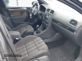 2010 Volkswagen GTI с VIN WVWGV7AJ2AW207536, выставлен на аукционе IAAI как лот 42162948 с пробегом 133 354 миль миль и . История ставок и продаж доступна на DreamBid. Изображение 5.
