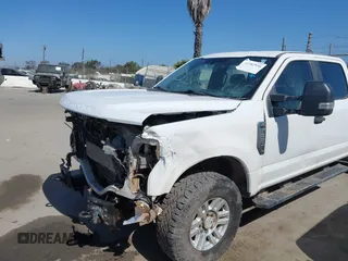 2018 Ford F-250 XL with VIN 1FT7W2B60JEB51984, listed as a IAAI auction lot 42282958 with 76,521 mi miles and . Bid and sale history available at DreamBid. Image 6.