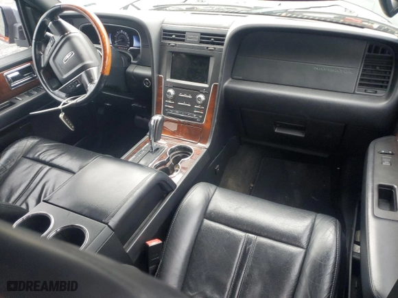 2016 Lincoln Navigator Select with VIN 5LMJJ2HT7GEL04640, listed as a Copart auction lot 84711574 with 132,230 mi miles and Salvage Title. Bid and sale history available at carsss.com. Image 8.