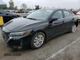 2024 Nissan Sentra S z VIN 3N1AB8BV0RY214465, wystawiony jako Copart lot #54118025 z przebiegiem 26 232 mil mil oraz Szkoda całkowita • Salvage title. Historia ofert i sprzedaży dostępna na DreamBid. Obrazek 1.