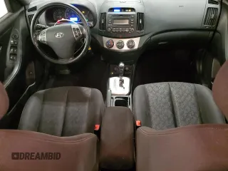 2010 Hyundai Elantra GLS z VIN KMHDU4AD1AU953272, wystawiony jako Copart lot #56724705 z przebiegiem 100 063 mil mil oraz Szkoda całkowita • Salvage title. Historia ofert i sprzedaży dostępna na DreamBid. Obrazek 8.