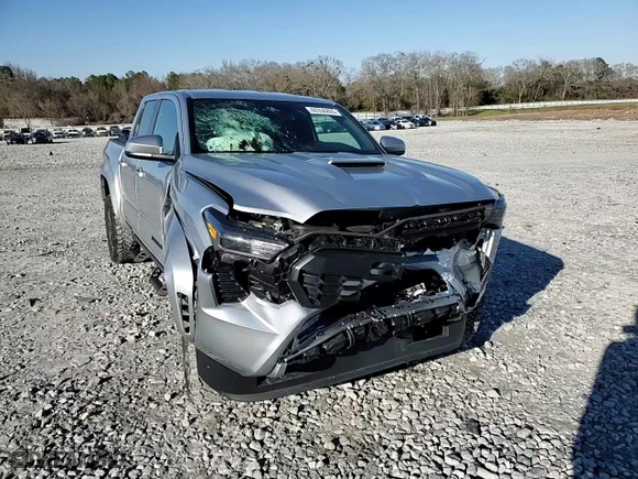 2024 Toyota Tacoma 2WD SR5 with VIN 3TYKB5FN4RT007681, listed as a Copart auction lot 46056805 with 5,439 mi miles and Salvage Title. Bid and sale history available at carsss.com. Image 11.