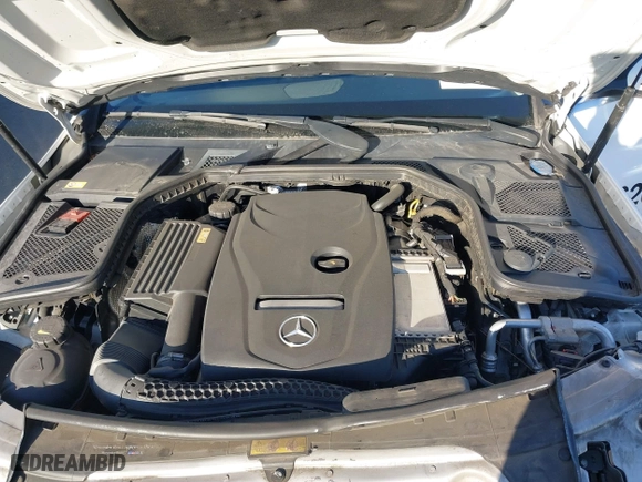 2015 Mercedes-Benz C-Class C 300 with VIN 55SWF4JB3FU074019, listed as a IAAI auction lot 40774389 with 104,091 mi miles. Bid and sale history available at carsss.com. Image 10.