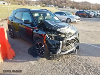 2021 Chevrolet TrailBlazer RS with VIN KL79MTSL4MB078003, listed as a IAAI auction lot 41131295 with 1 mi miles. Bid and sale history available at carsss.com. Image 1.