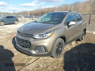 2022 Chevrolet Trax LT with VIN KL7CJPSM2NB530904, listed as a IAAI auction lot 41450539 with 41,280 mi miles. Bid and sale history available at carsss.com. Image 17.