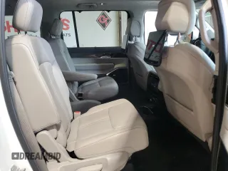 2022 Jeep Wagoneer Series III с VIN 1C4SJVDT4NS101691, выставлен на аукционе Copart как лот 49896565 с пробегом 51 985 миль миль и Списание • Salvage title. История ставок и продаж доступна на DreamBid. Изображение 11.