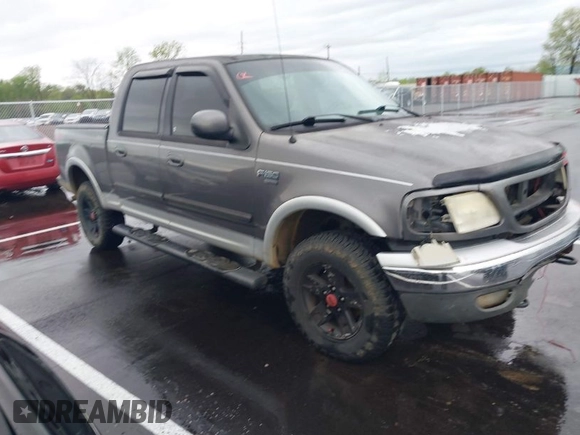 2003 Ford F-150 XLT with VIN 1FTRW08L43KD25506, listed as a IAAI auction lot 41941847 with 1 mi miles. Bid and sale history available at carsss.com. Image 1.
