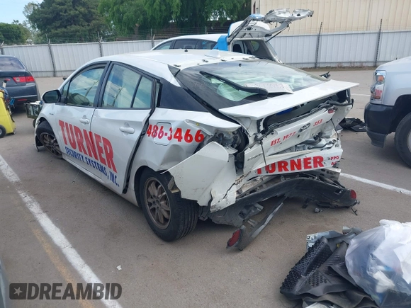 2022 Toyota Prius L Eco with VIN JTDKAMFU8N3153691, listed as a IAAI auction lot 42001298 with 190,268 mi miles and . Bid and sale history available at DreamBid. Image 3.