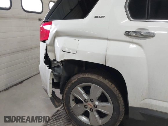 2015 GMC Terrain SLT with VIN 2GKFLXE38F6423863, listed as a IAAI auction lot 41712653 with 186,019 mi miles and . Bid and sale history available at carsss.com. Image 6.