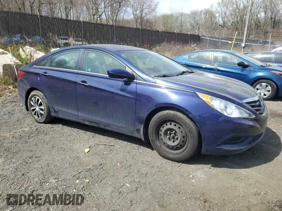 2013 Hyundai Sonata GLS z VIN 5NPEB4AC8DH526319, wystawiony jako Copart lot #50889695 z przebiegiem 99 512 mil mil oraz Szkoda całkowita • Salvage title. Historia ofert i sprzedaży dostępna na DreamBid. Obrazek 4.