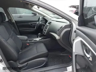2018 Nissan Altima 2.5 SL with VIN 1N4AL3AP9JC199760, listed as a IAAI auction lot 41449452 with 130,233 mi miles. Bid and sale history available at carsss.com. Image 5.