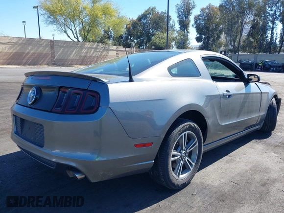 2013 Ford Mustang V6 with VIN 1ZVBP8AM2D5228334, listed as a IAAI auction lot 42164895 with Not provided miles and . Bid and sale history available at DreamBid. Image 4.