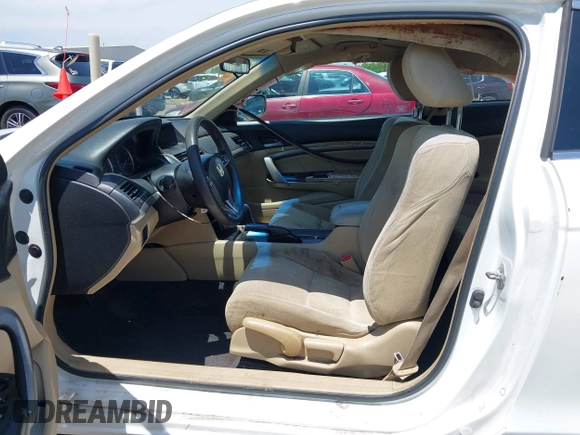 2009 Honda Accord EX z VIN 1HGCS12759A012838, wystawiony jako IAAI lot #42353168 z przebiegiem 186 371 mil mil oraz . Historia ofert i sprzedaży dostępna na DreamBid. Obrazek 5.