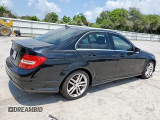 2014 Mercedes-Benz C 250 Sport with VIN WDDGF4HB9ER319044, listed as a Copart auction lot 58159395 with 122,330 mi miles and Clean title. Bid and sale history available at DreamBid. Image 3.