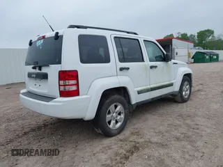 2011 Jeep Liberty Sport Jet with VIN 1J4PP2GK7BW526472, listed as a IAAI auction lot 41931452 with 105,122 mi miles and . Bid and sale history available at DreamBid. Image 4.