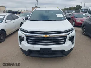 2024 Chevrolet Traverse FWD LT with VIN 1GNERGKS4RJ200591, listed as a IAAI auction lot 40743893 with 1,324 mi miles. Bid and sale history available at carsss.com. Image 12.