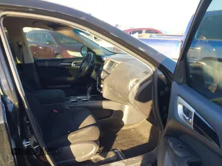 2014 Nissan Pathfinder SL with VIN 5N1AR2MM7EC718018, listed as a IAAI auction lot 41491505 with 153,343 mi miles and . Bid and sale history available at carsss.com. Image 5.
