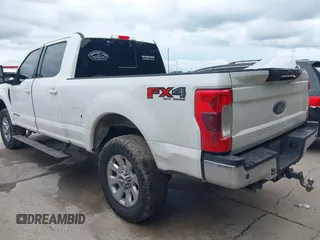 2018 Ford F-250 XL with VIN 1FT7W2BT6JEB18283, listed as a IAAI auction lot 42363824 with 175,244 mi miles and . Bid and sale history available at DreamBid. Image 3.