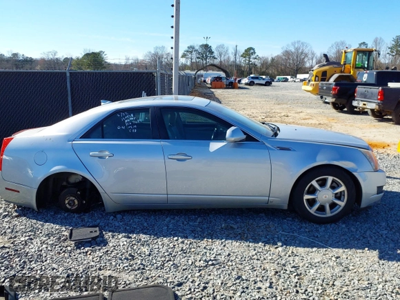 2009 Cadillac CTS AWD z VIN 1G6DS57V090127289, wystawiony jako IAAI lot #41675952 z przebiegiem 147 464 mil mil oraz . Historia ofert i sprzedaży dostępna na DreamBid. Obrazek 13.