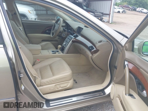 2007 Acura RL Technology with VIN JH4KB166X7C003922, listed as a IAAI auction lot 42293820 with 128,671 mi miles and . Bid and sale history available at DreamBid. Image 5.